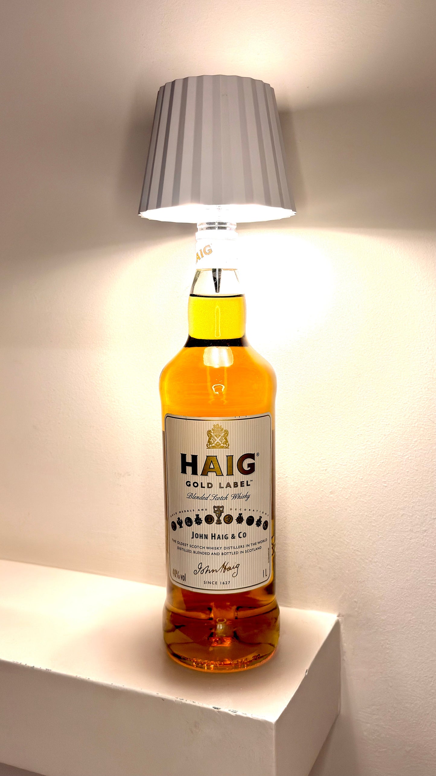 Haig ''Whiskey'' Table Lamp