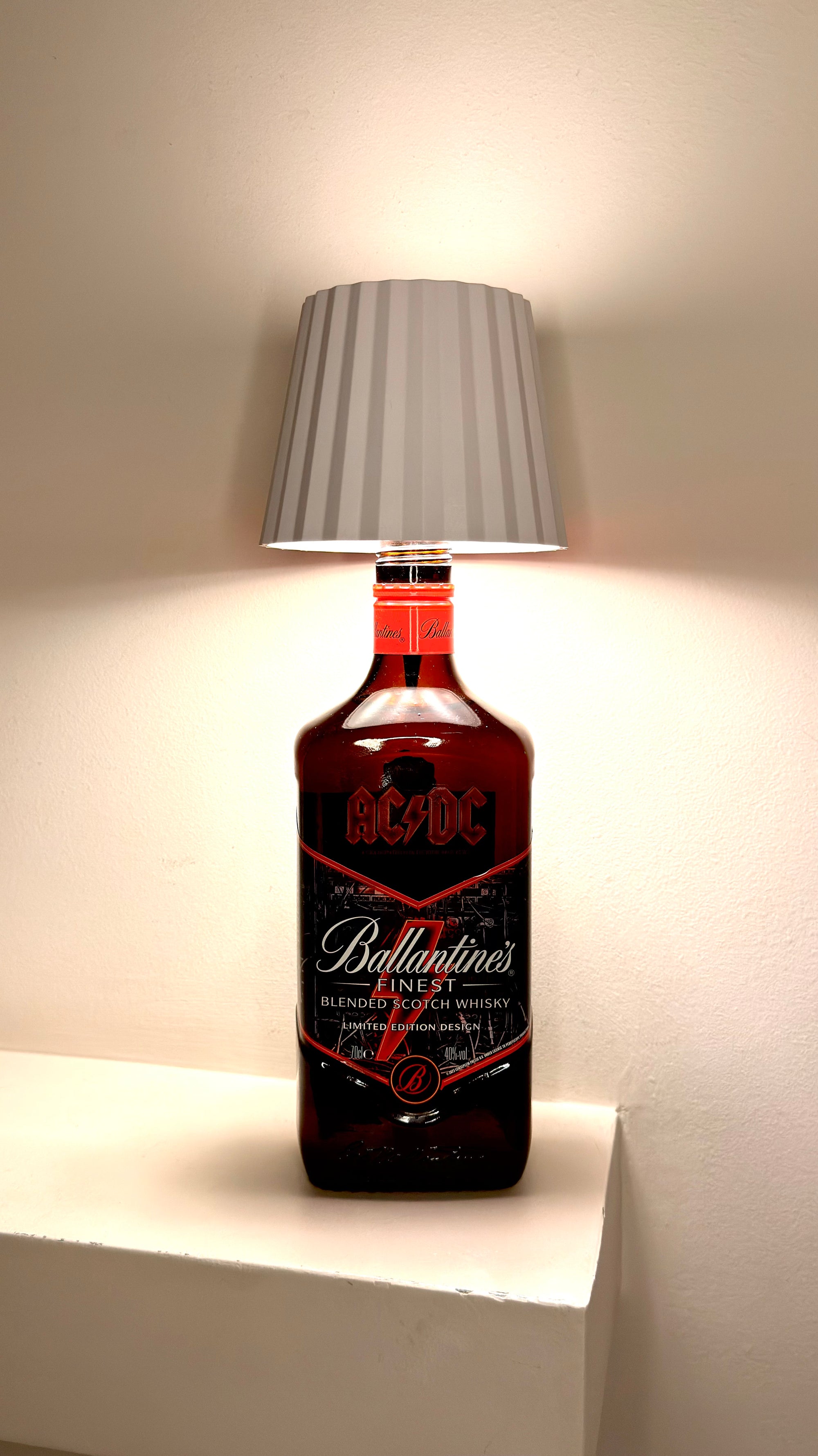 Ballantine's AC/DC ''Whiskey'' Table Lamp