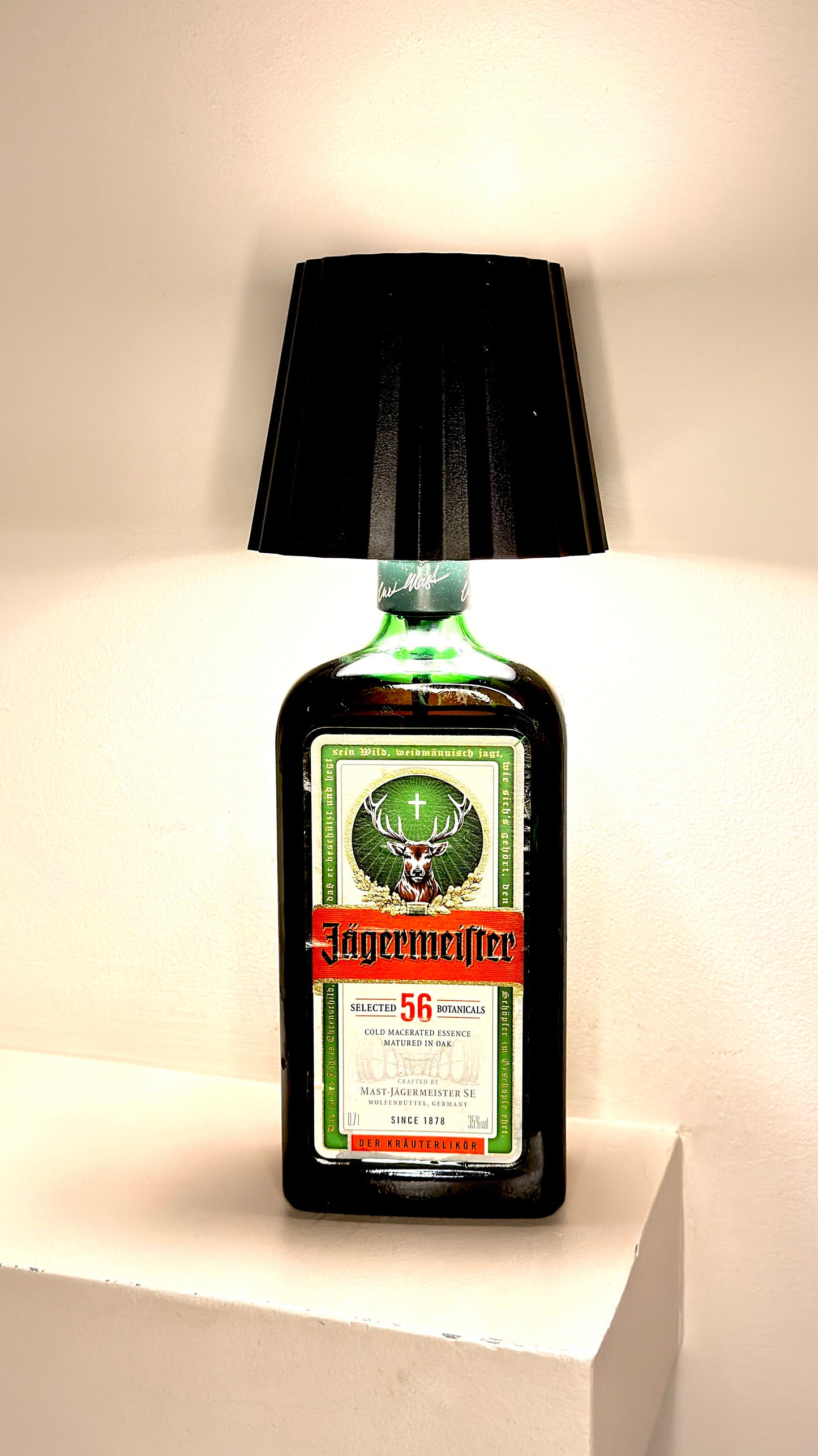 Jägermeister ''Botanical Liqueur'' Table Lamp