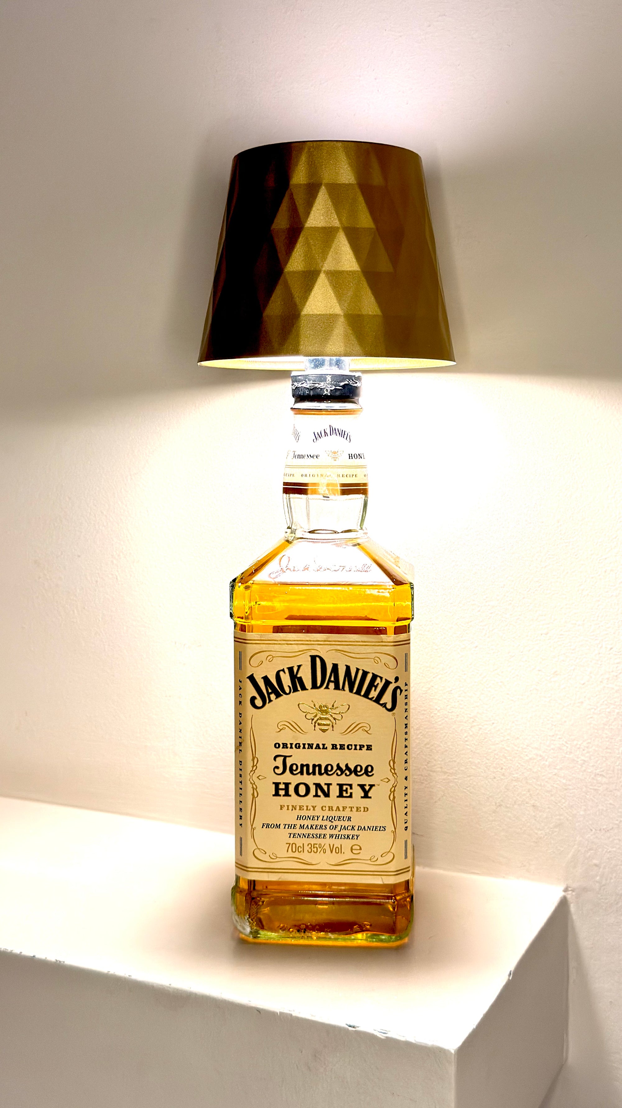 Jack Daniel’s Honey “Whiskey” Table Lamp