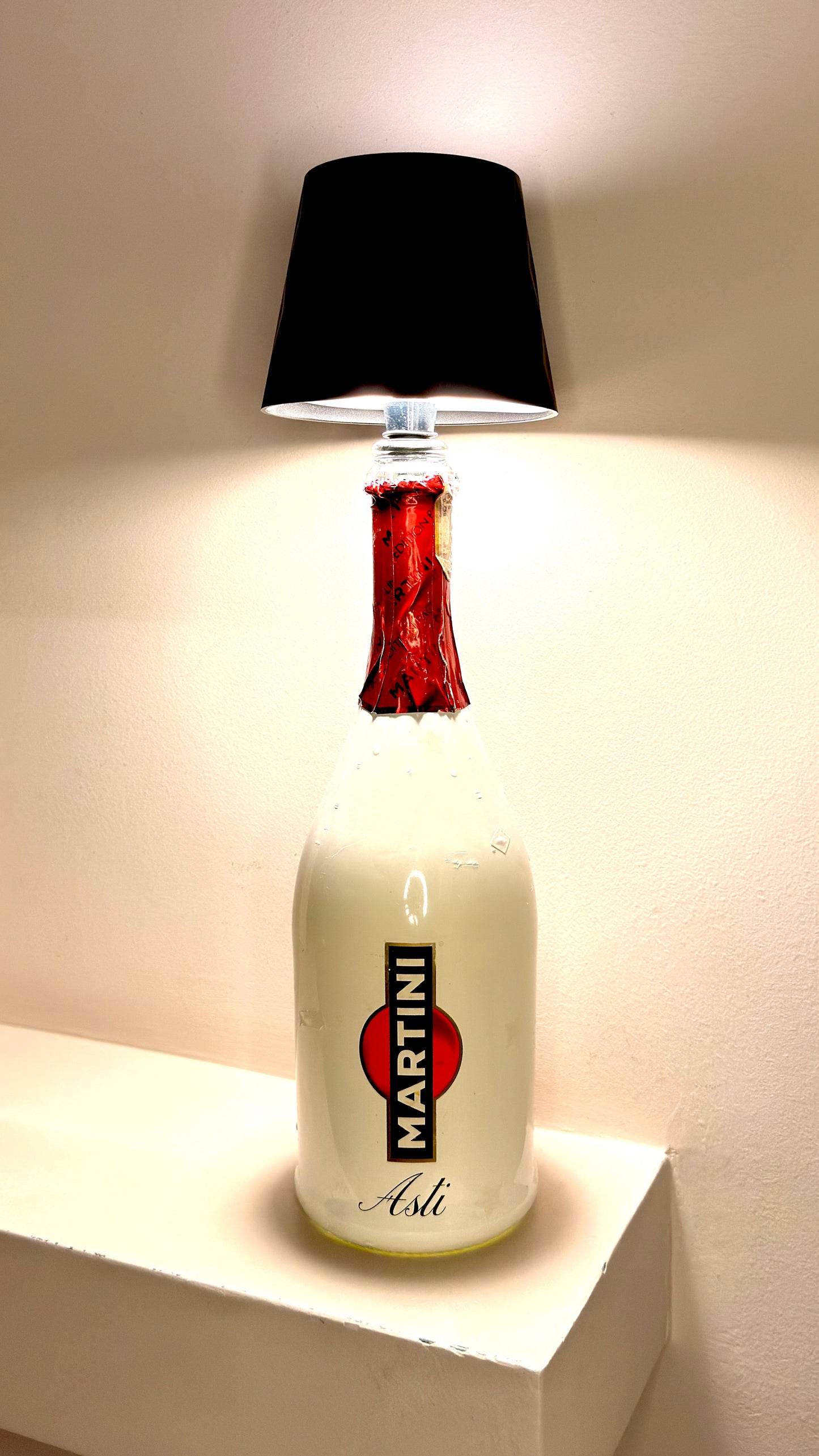 Martini Asti ''Sparkling Wine'' Christmas Edition Table Lamp