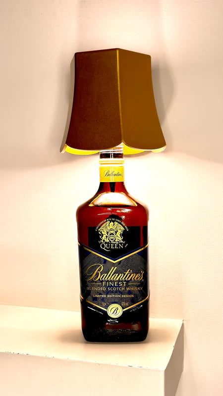 Ballantine's Finest ''Whiskey'' Limited Queen Edition Table Lamp