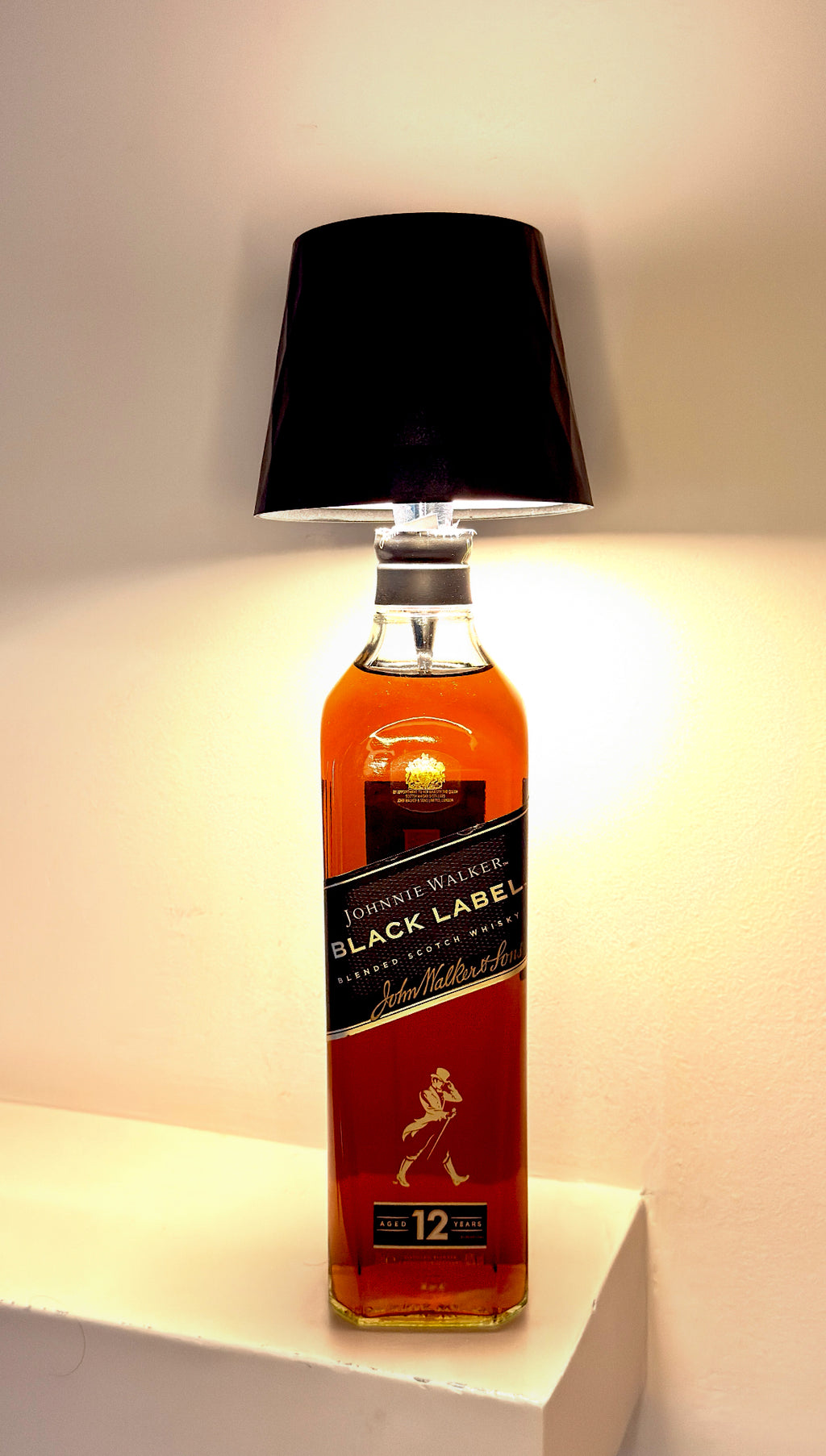 Johnnie Walker Black Label ''Whiskey'' Table Lamp