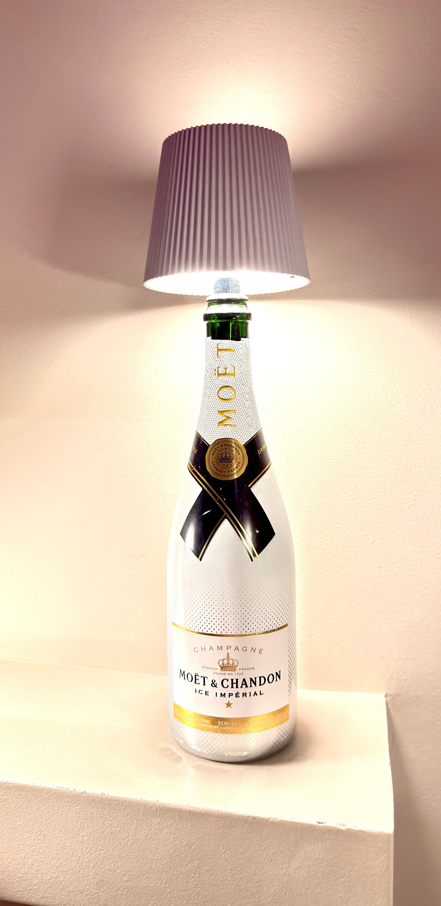 Moët & Chandon Ice ''Champagne'' Table Lamp