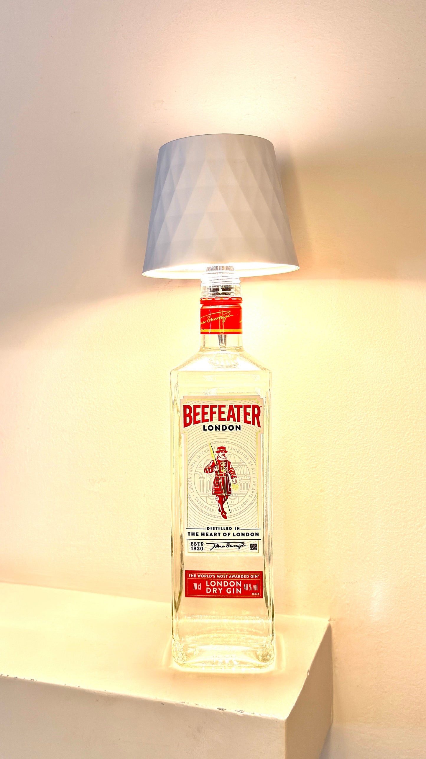 Beefeater London Dry ''Gin'' Table Lamp