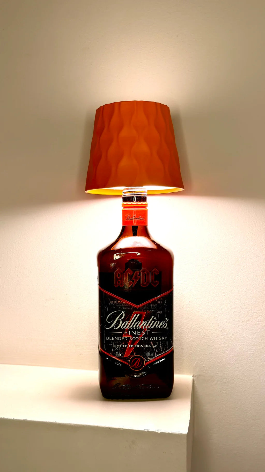 Ballantine's Finest ''Whiskey'' Limited AC/DC Edition Table Lamp